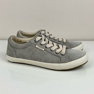 Taos Women’s Size 7.0 Star Light Gray Low Top Casual Shoes Lace Up